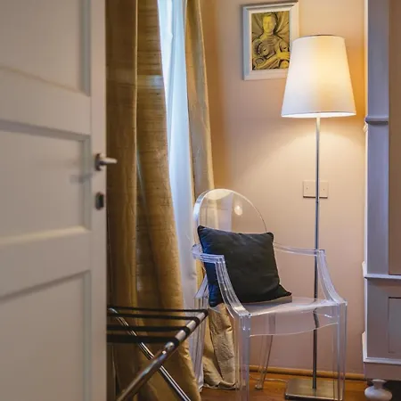 Duchess Boutique De Charme Bed & Breakfast 4*