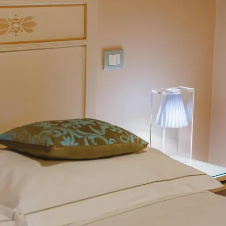 Duchess Boutique De Charme Bed & Breakfast Florence