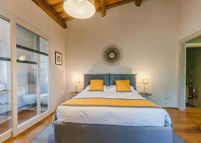 Duchess Boutique De Charme Bed & Breakfast 4*