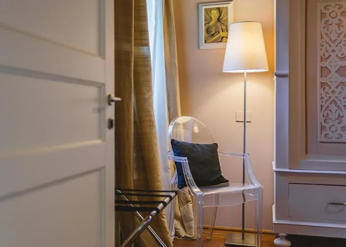 Duchess Boutique De Charme Bed & Breakfast 4*